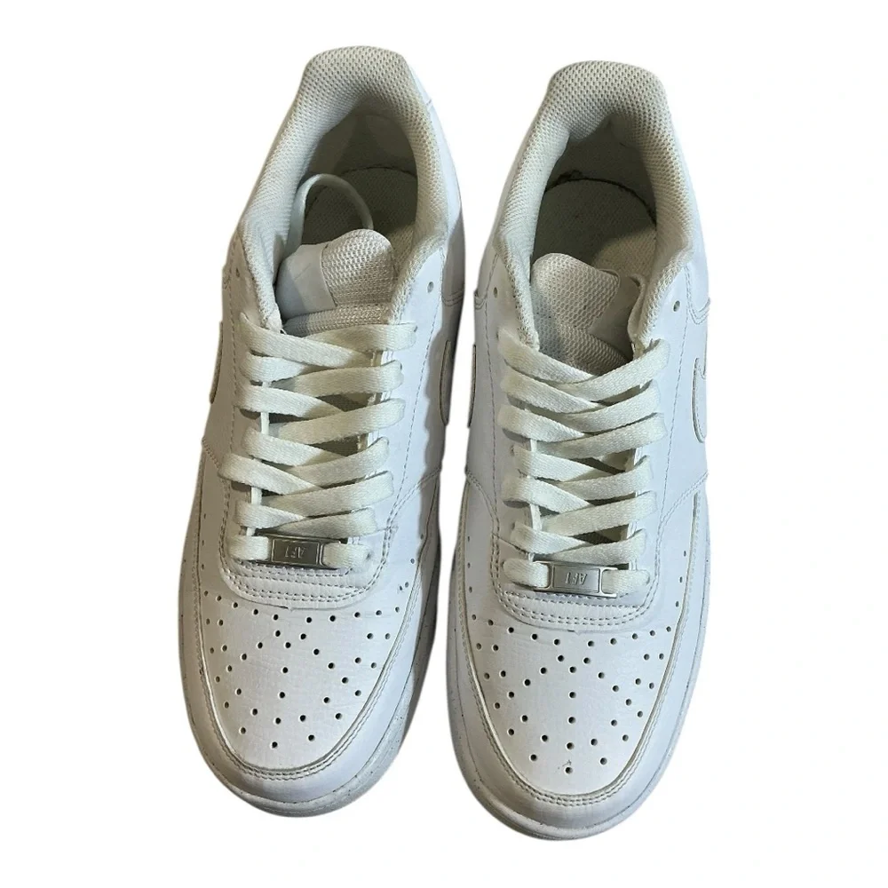 Nike 2022 Air Force 1 Low White Sneakers Men’s Size 8.5 - Picture 2 of 14